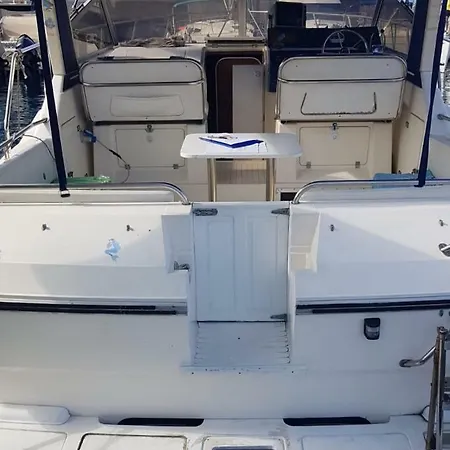 Bådhotel Barca Stormy Princess 300 Cv - 6 Posti Letto *